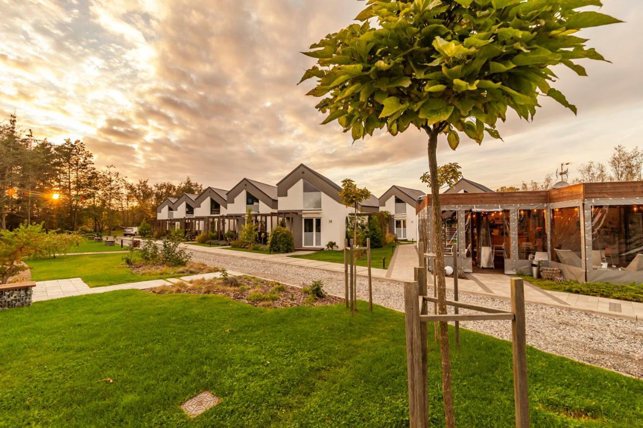 Baltic Natur Park - Holiday Resort Нехоже Экстерьер фото
